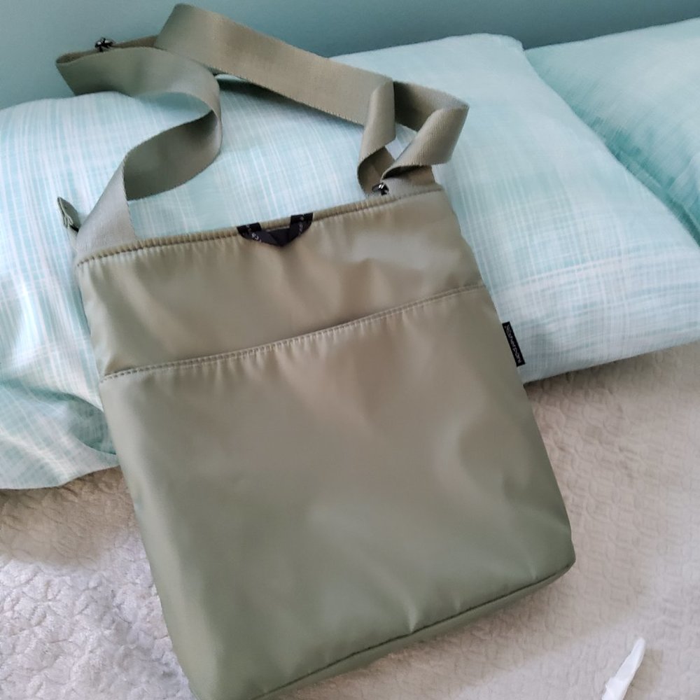 Purse - Picture 4 of 4